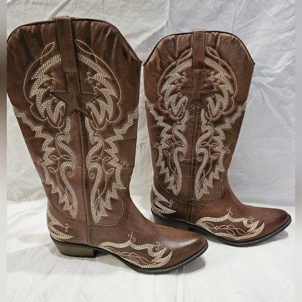 NIB Coconuts by Matisse Brown Boots - Picture 6 of 12